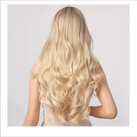 🆕️ Natural Looking Silk Fully Heat Resistant  Wig - Picture 2 of 7